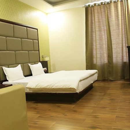 Roorkee Hotel Radiant Inn المظهر الخارجي الصورة